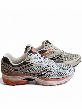 NIB, Deadstock Unisex Saucony ProGrid Omni 9 Size US Men 10/ Wmn 11.5/ EU 44